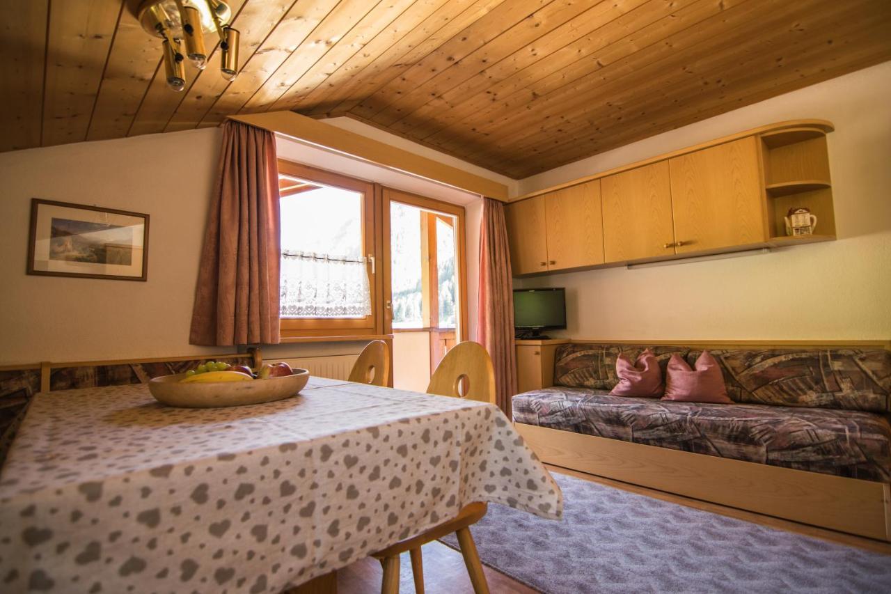 Ferienwohnung Cesa Sara St. Ulrich in Gröden Exterior foto